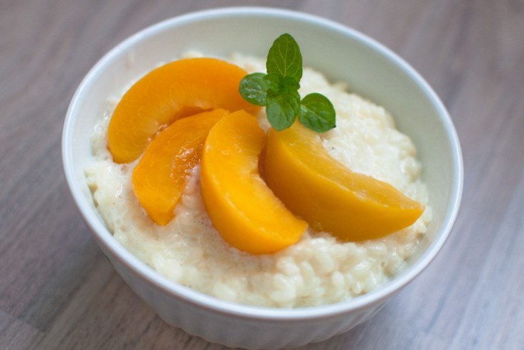 Milchreis mit Pfirsichen | Bester Milchreis der Welt | Anleitung Milchreis kochen | Callwey Kochbücher