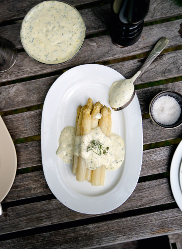 weißer spargel-fabelhaft französisch