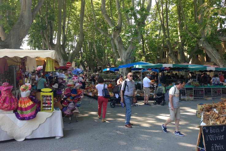 Luberon Cucuron Wochenmarkt