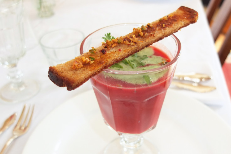 Rezept Rote-Bete-Ingwer-Suppe | Suppenrezept | Küchengeheimnisse erfolgreicher Frauen | Beate Diop | Callwey Kochbuch