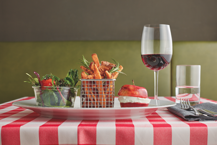 Burger Rezept mit Ziegenkäse und Apfel | Burger Kreationen | Herzlich Willkommen | Stefanie Luxat | Callwey