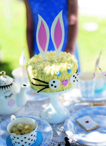 Kaninchen-Osterkuchen Rezept | Motivkuchen | Osterkaffee | Fräulein Klein feiert mit Kindern | Callwey