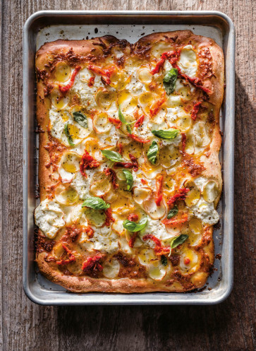 blechkochbuch_weiße pizza_komplett