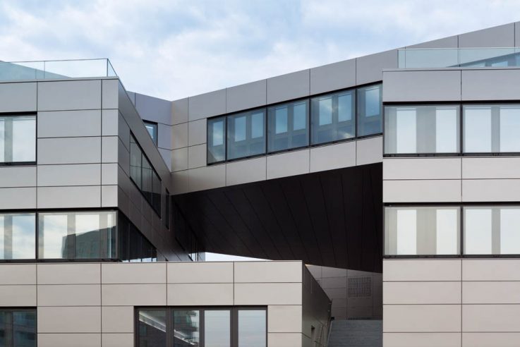 Neubau des CentoNew Bürogebäudes mit genetischem Diagnostikzentrum, Rostock; Foto (c) EG Esch