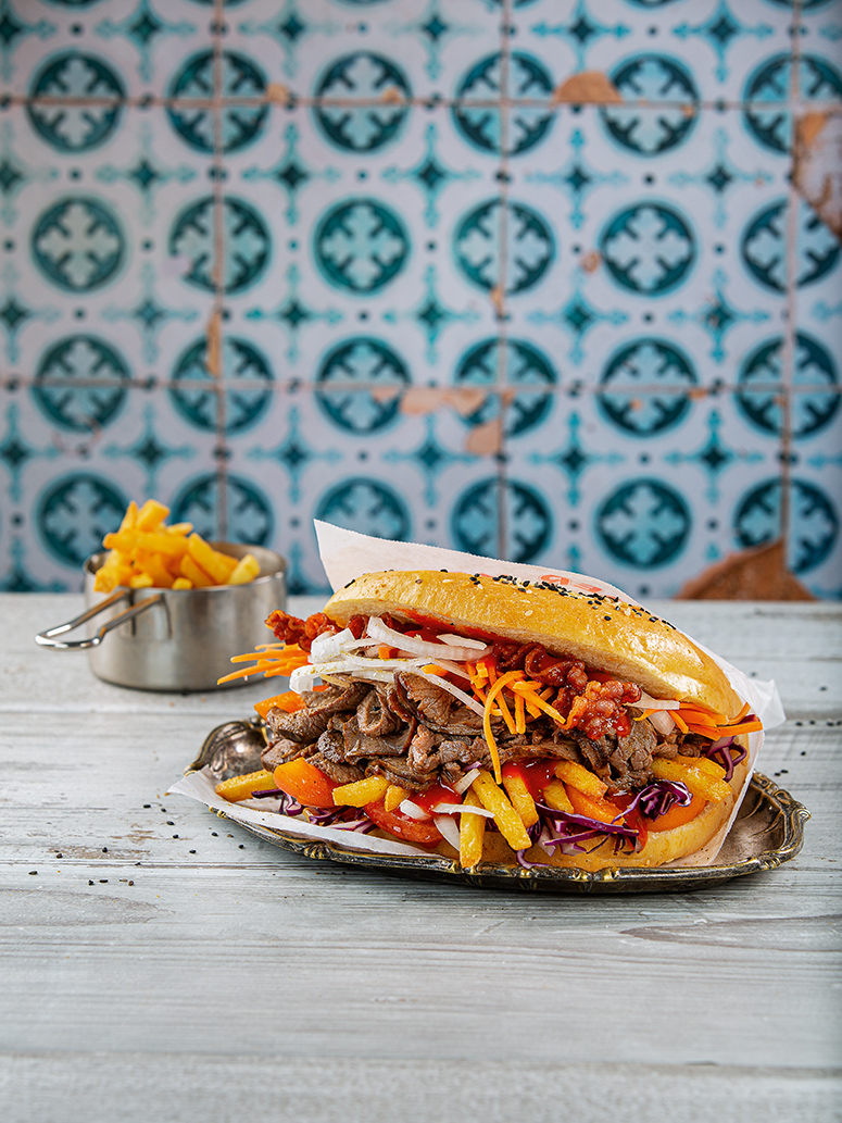 Einmal mit Alles: Der Döner und seine Verwandten | Callwey
