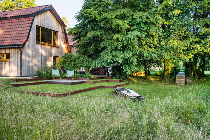 08 Rasenstufen_Stege an den Feuchtwiesen_Schnelting_WEB