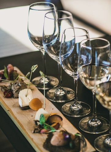 callwey-secrethideaways-weinprobe