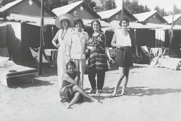 callwey-chanel-strand