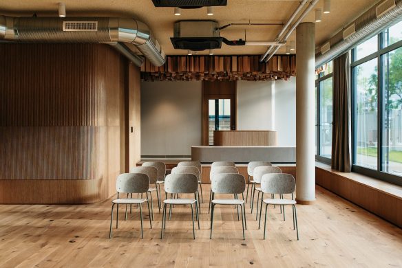 DEWPOINT_Auditorium_01a